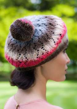 Amitelle : fourteen hand knitting projects using Amitola & Orielle