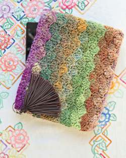 Hooked on Noro : 13 Designs by Nicki Trench